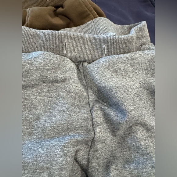 2T - pack of 4 a Kids Jogger Pants Set - Gray, Blue, black, Green - Picture 3 of 8